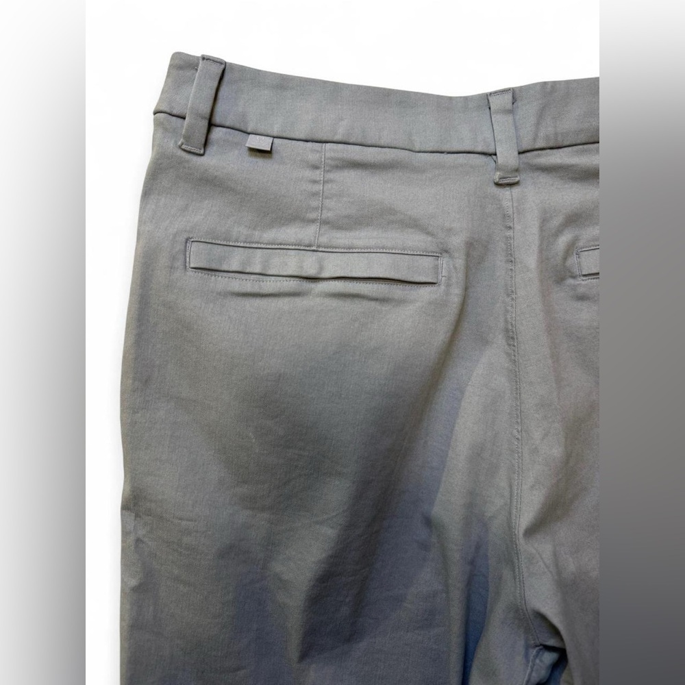 Lululemon Commission Short Qwick Oxford 11” Relaxed Fit Light Gray/Blue M7AKAS - Picture 8 of 15
